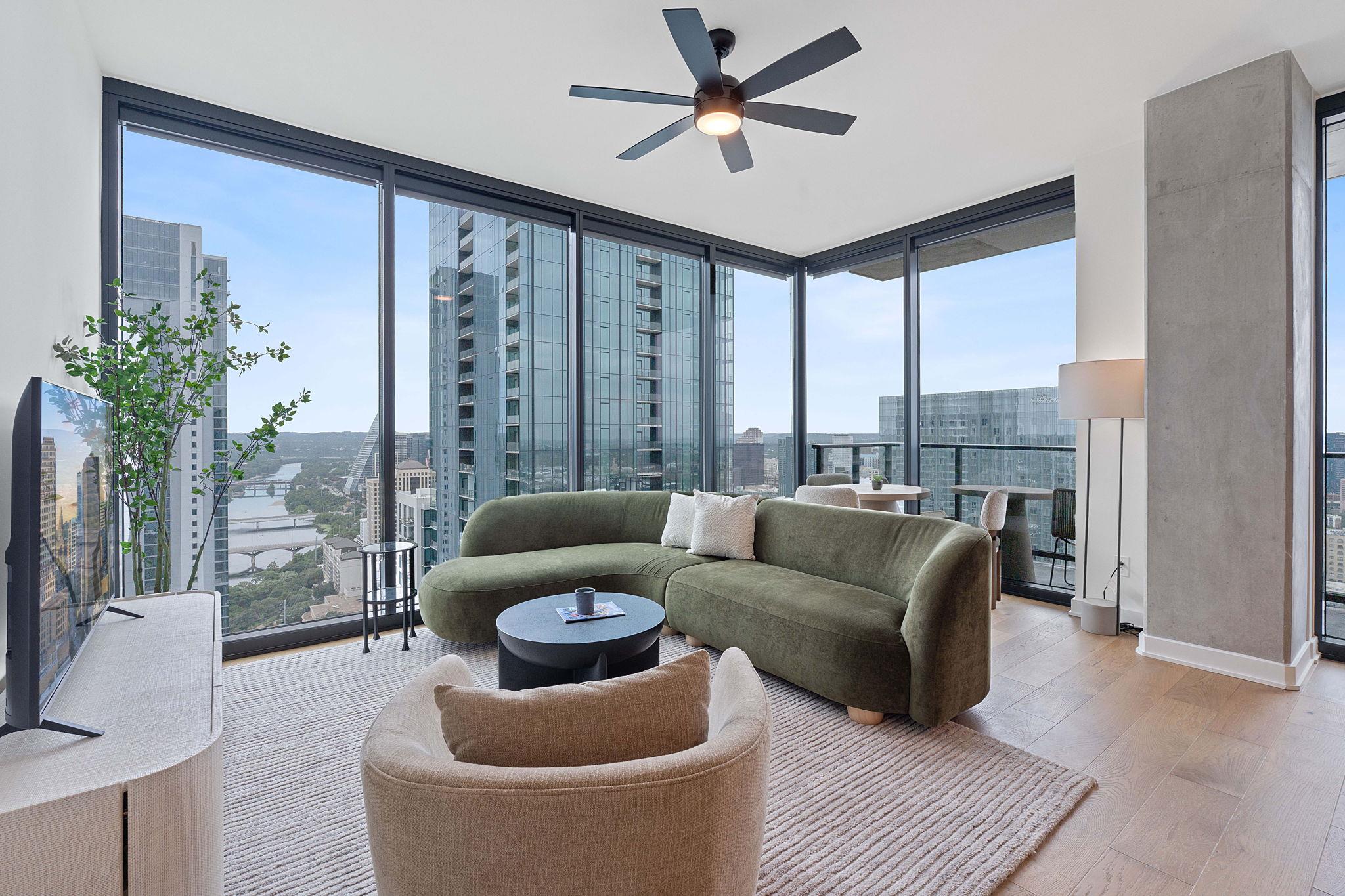 84 East, Austin, TX 78701 — photo 1