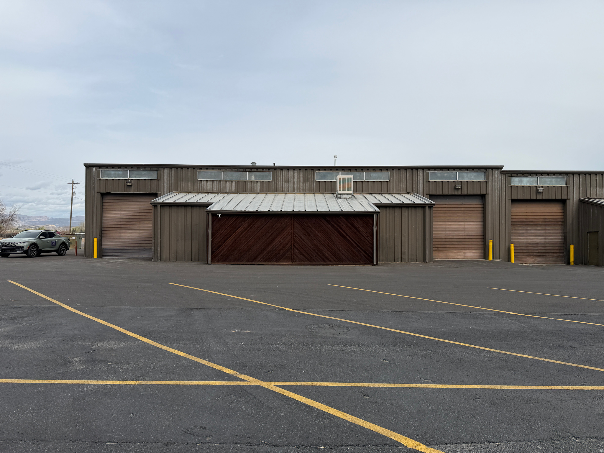 1001 E 450 S, Vernal, UT 84078 — photo 1