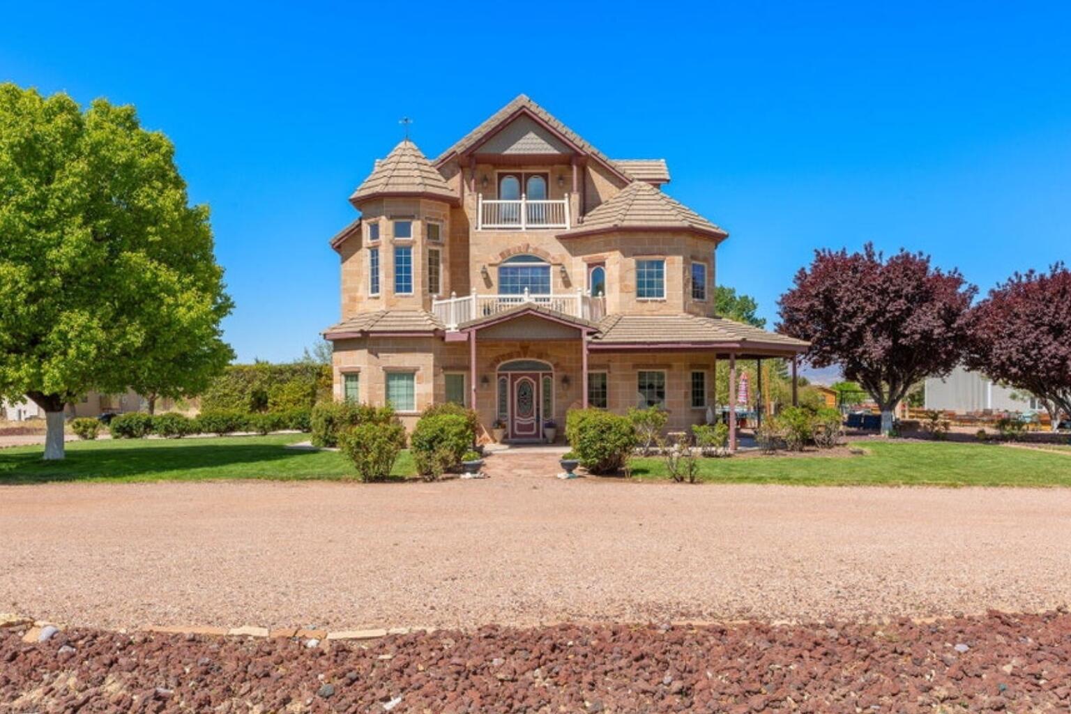 885 N Old Farms RD, Dammeron Valley, UT 84783 — photo 1