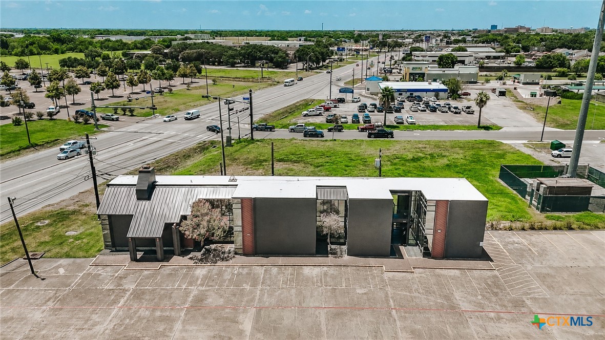 4104 Houston, Victoria, TX 77901 — photo 1