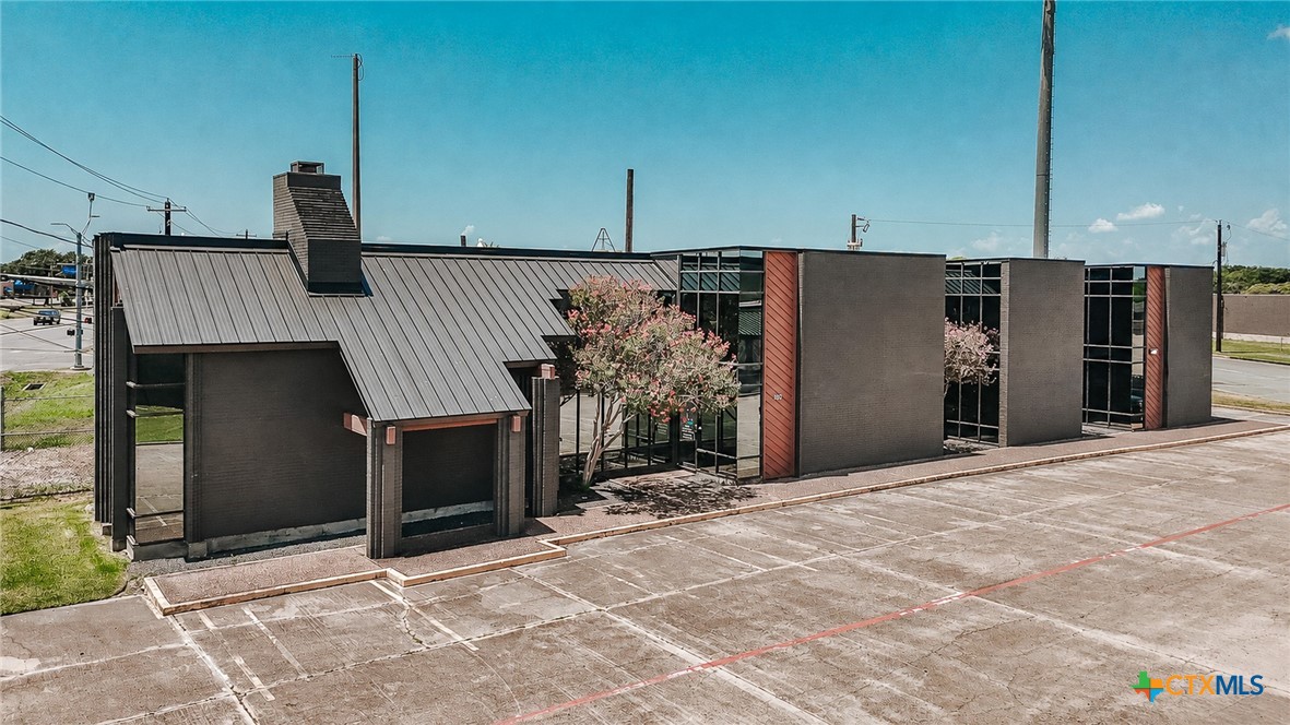 4104 Houston Highway, Victoria, TX 77901 — photo 1