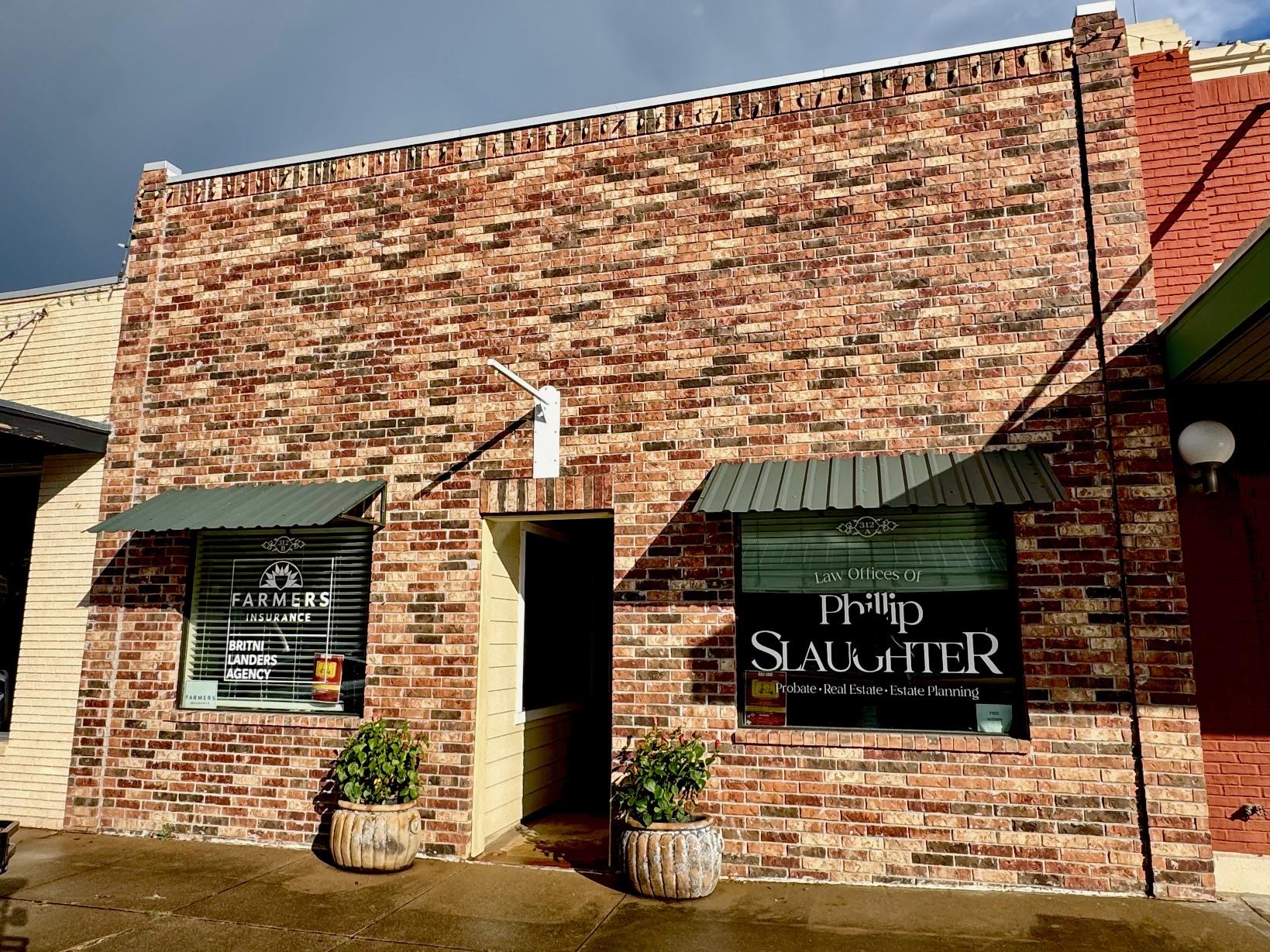312 Main, Smithville, TX 78957 — photo 1
