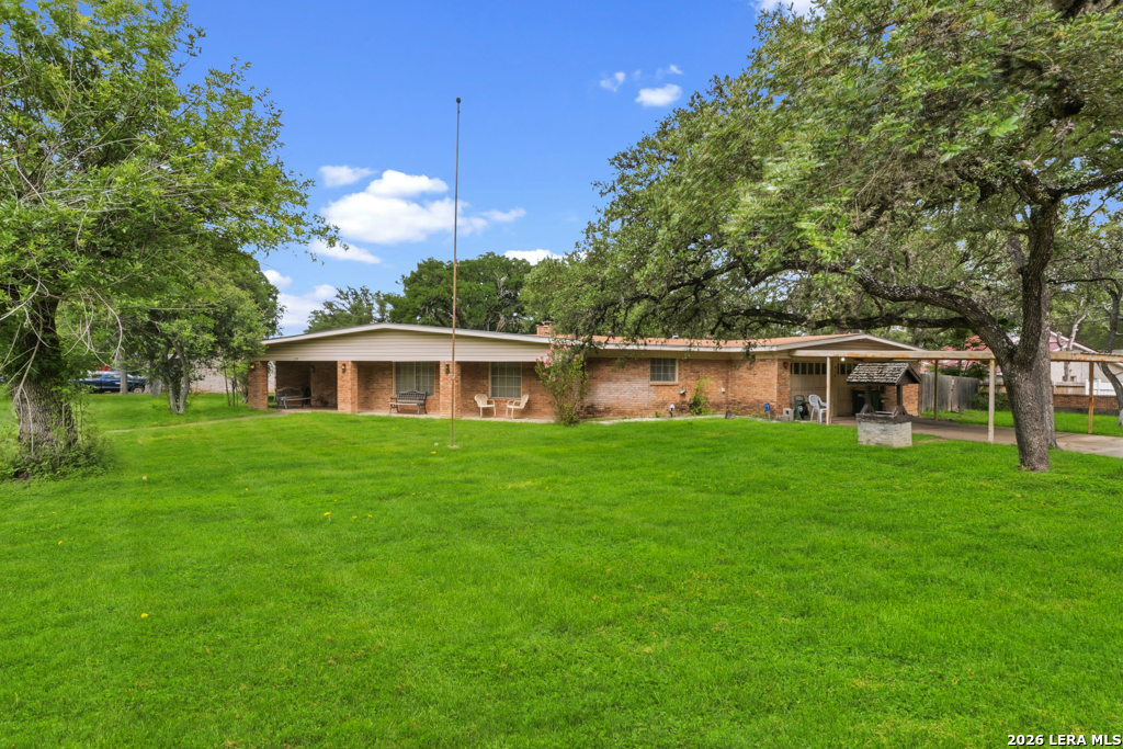 210 KIMBERLY DR, ,  78148 — photo 1
