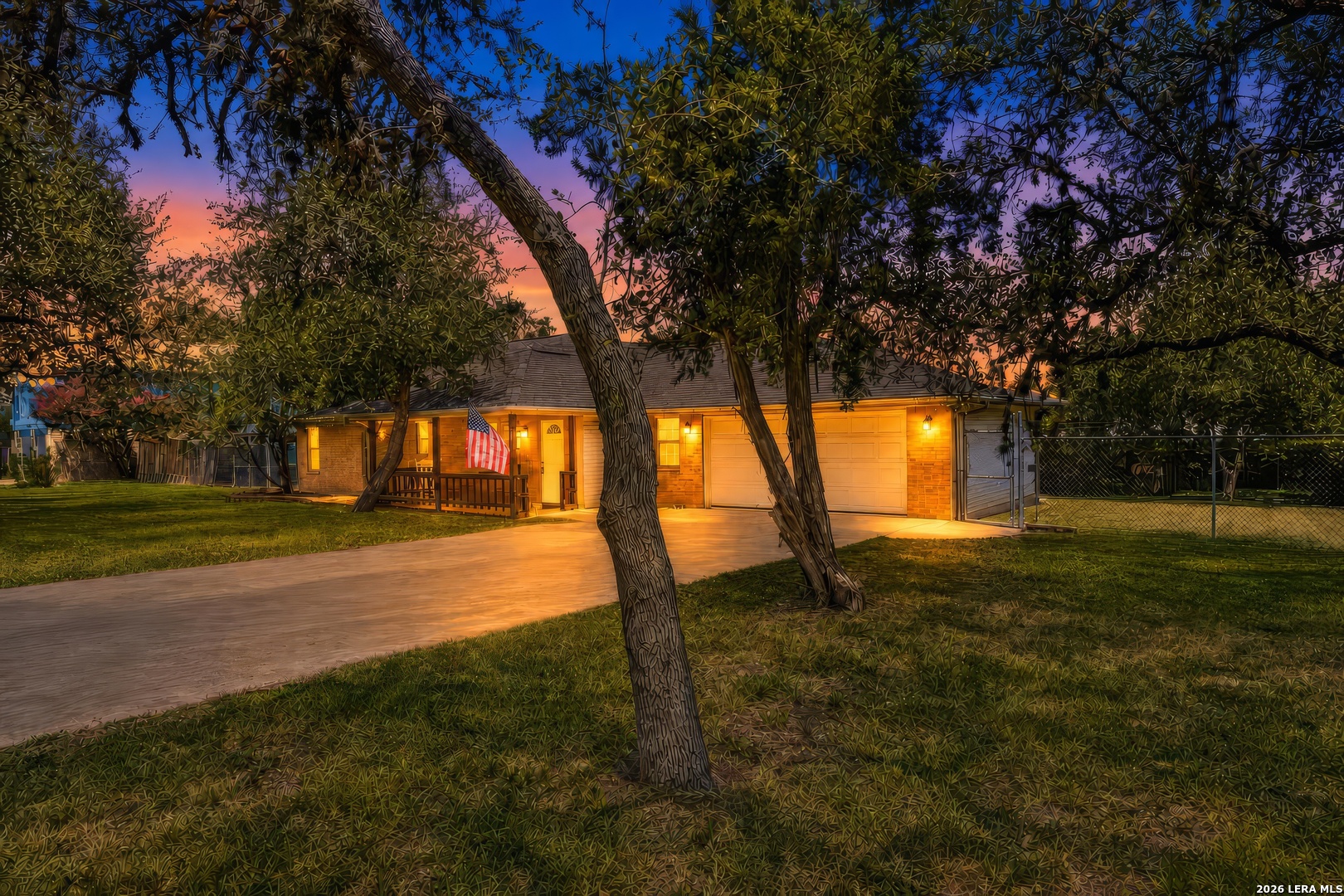2071 CANDLELIGHT DR, ,  78133 — photo 1