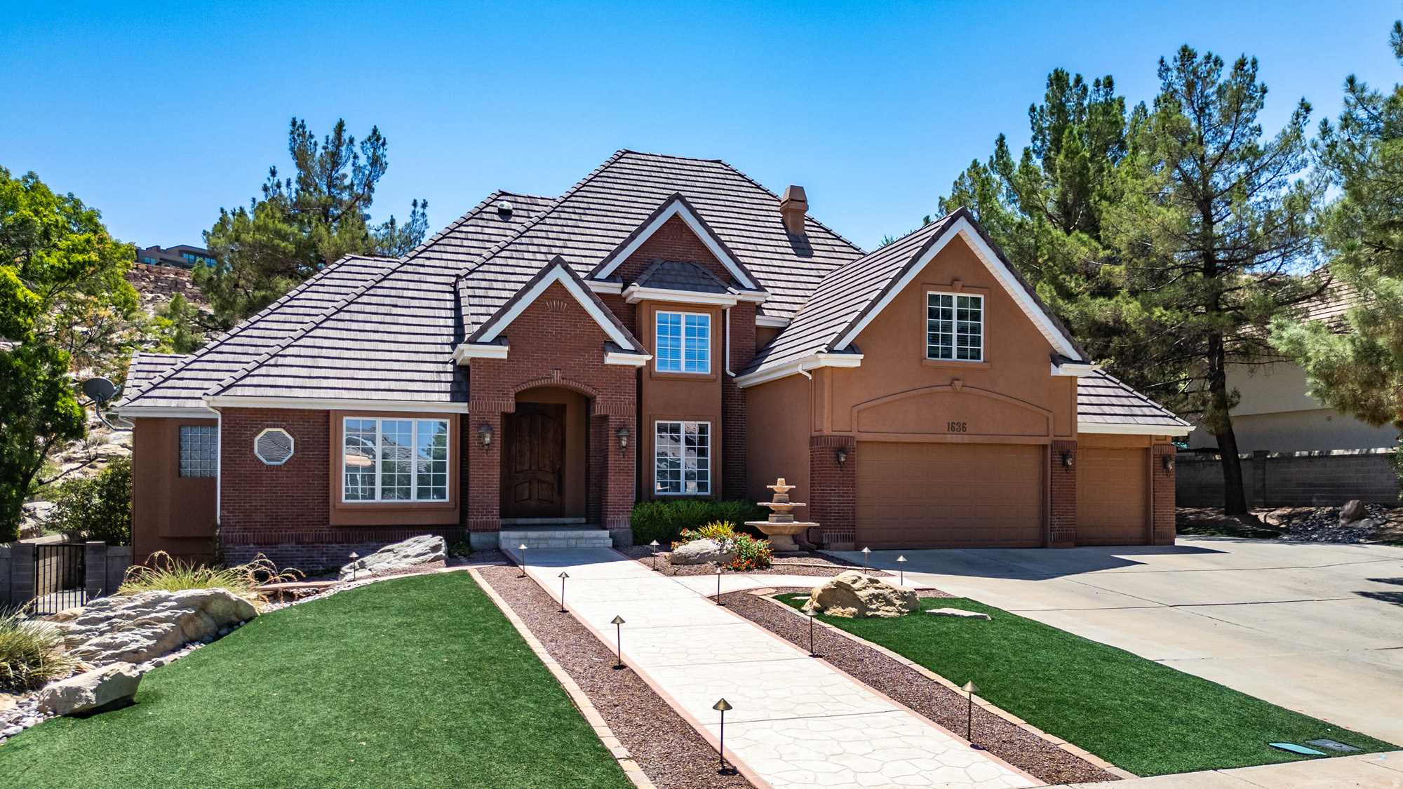 1636 E BOULDER SPRINGS DR, St. George, UT 84790 — photo 1