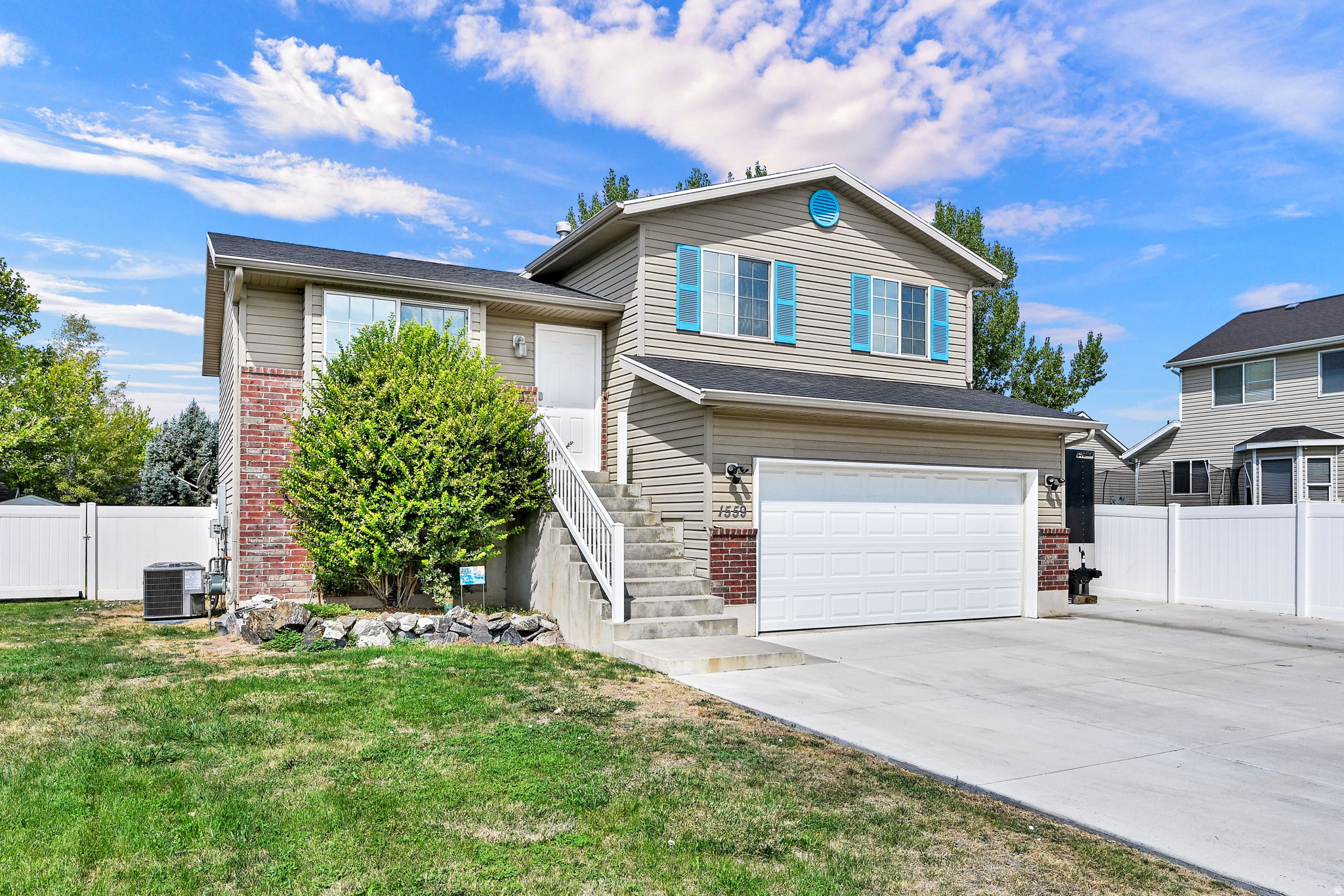 1559 N 2475 W, Clinton, UT 84015 — photo 1