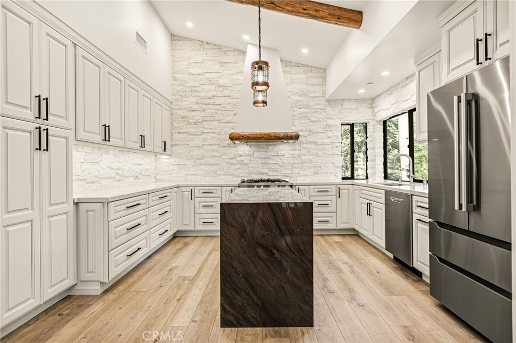 26325 Jacqueline Rd, Twin Peaks, CA 92391 — photo 1