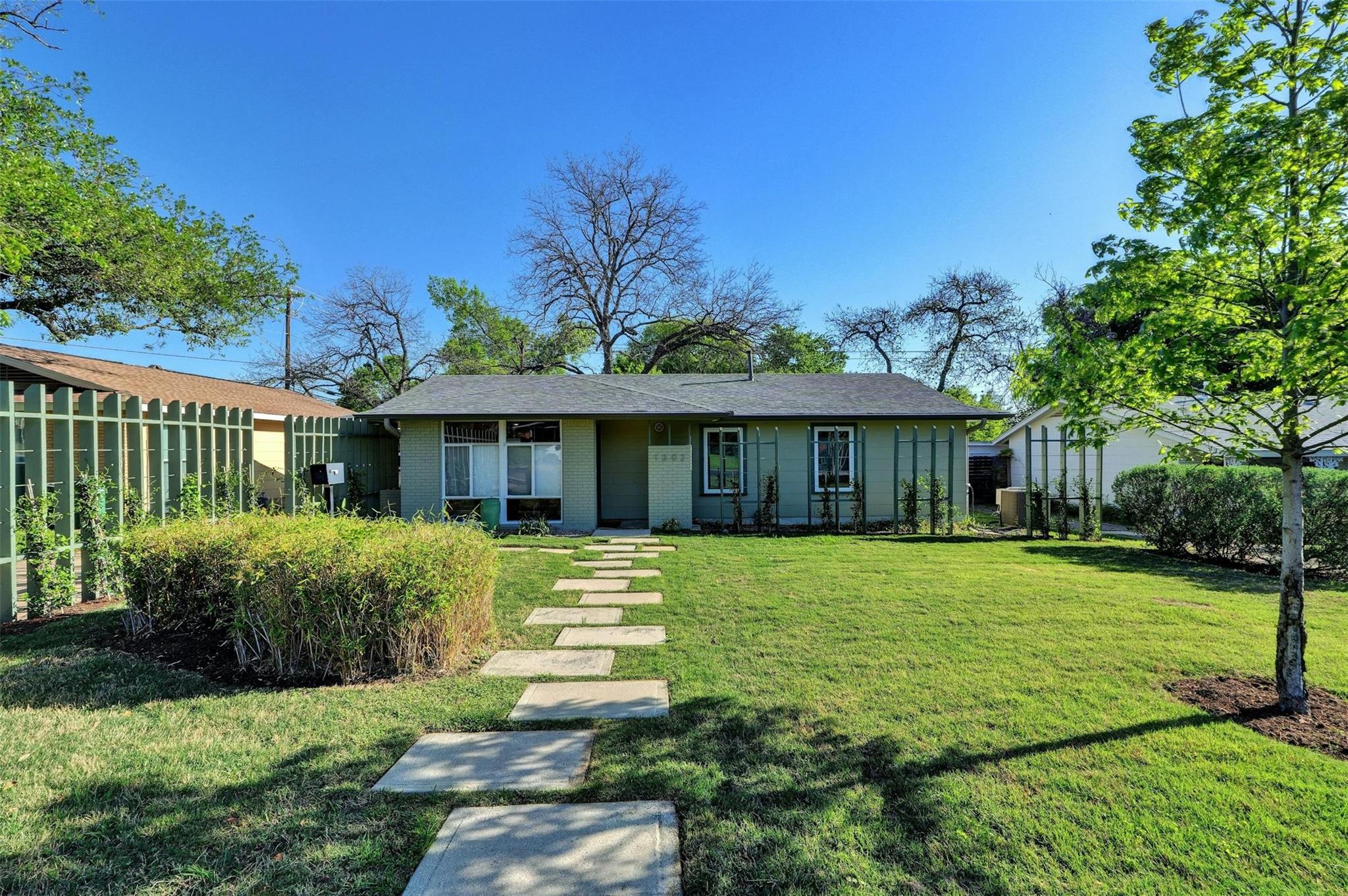 1302 Berkshire, Austin, TX 78723 — photo 1