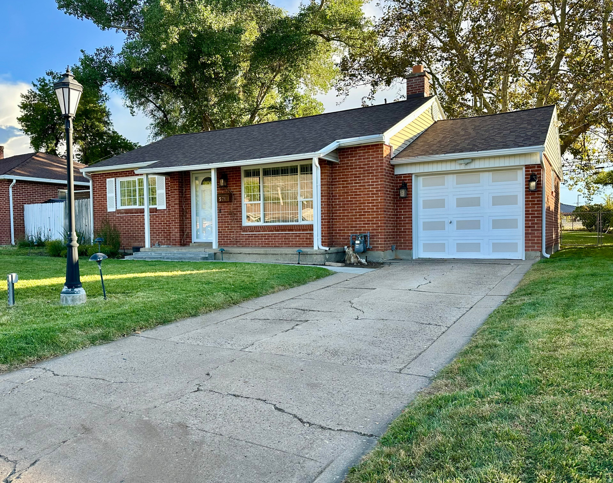 571 E BEN LOMOND AVE, South Ogden, UT 84403 — photo 1