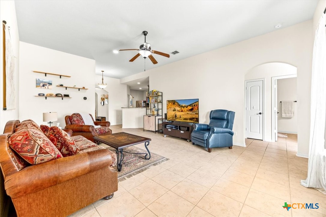 330 Callalily, New Braunfels, TX 78132 — photo 1