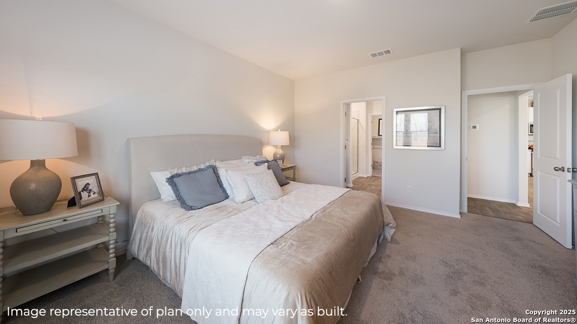 182 Violet Sylph, , 78253 — photo 1