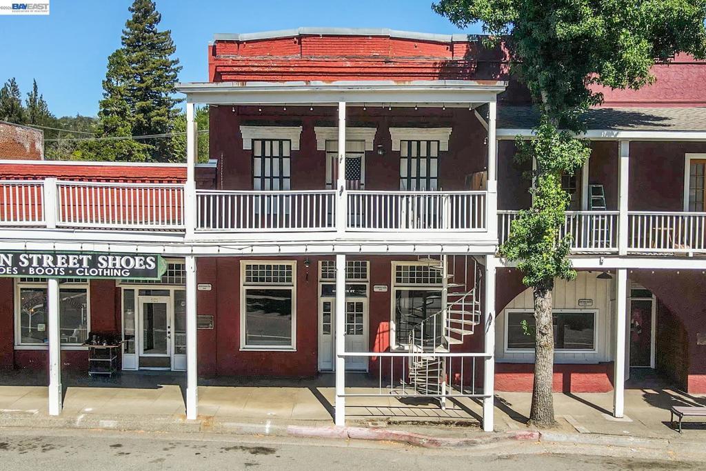 525 Main St., Weaverville, CA 96093-0000 — photo 1