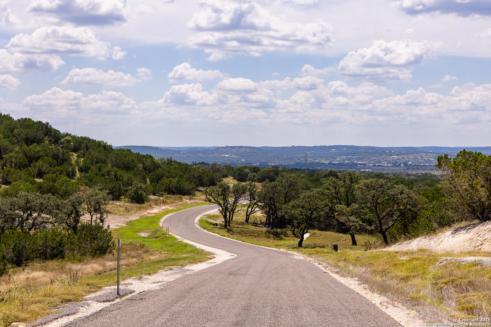 312 Dark Sky Path, ,  78028 — photo 1