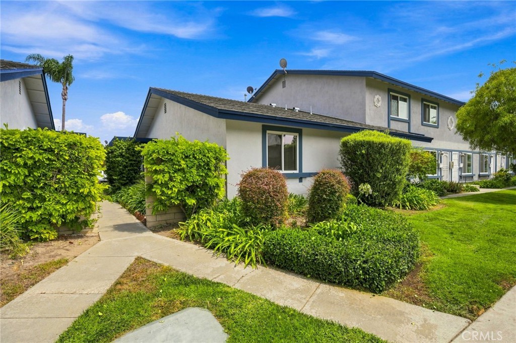 16516 Le Grande Lane, Huntington Beach, CA 92649 — photo 1