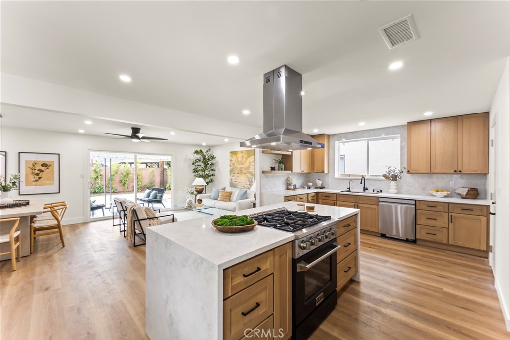 2218 Lewis, Santa Ana, CA 92706 — photo 1