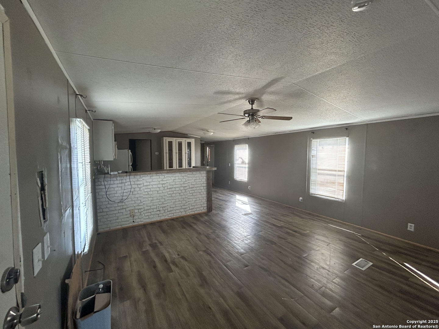 1242 Cologne Rd, ,  77905 — photo 1
