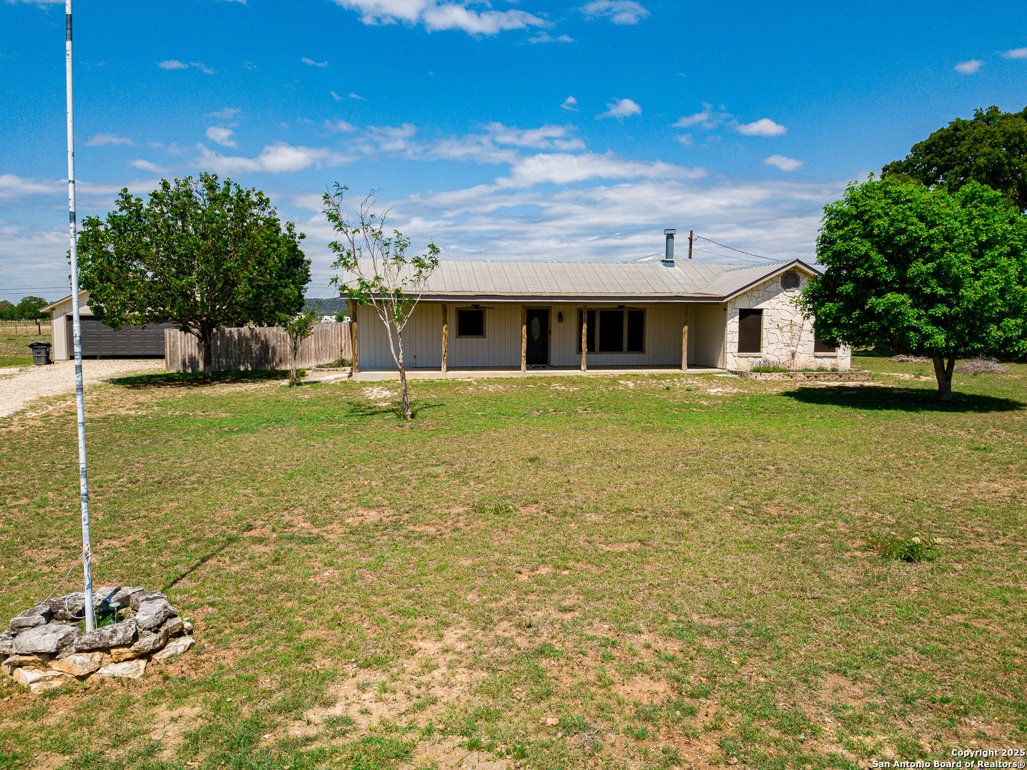 472 Valley View Trail
