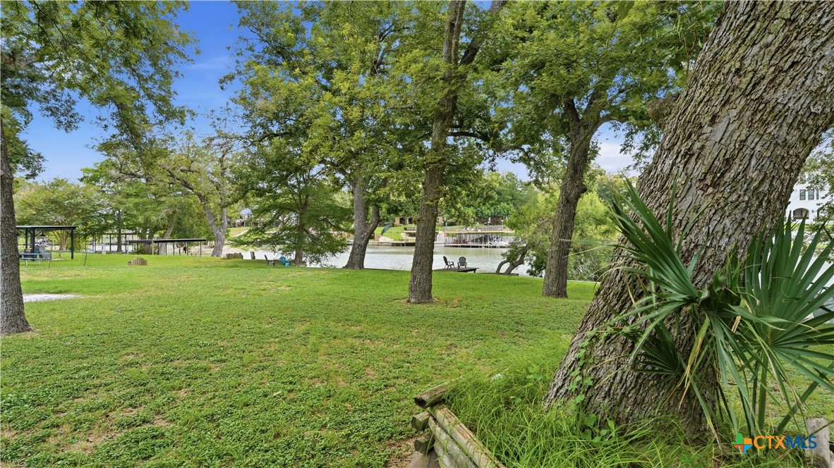 721 Ridgeroad, New Braunfels, TX 78130 — photo 1