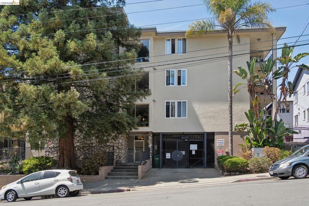 85 Vernon St 312, Oakland, CA 94610 — photo 1
