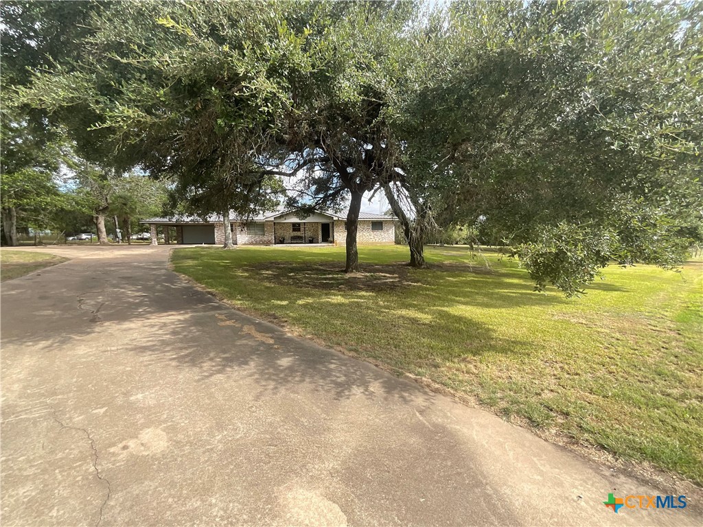 1672 FM 318