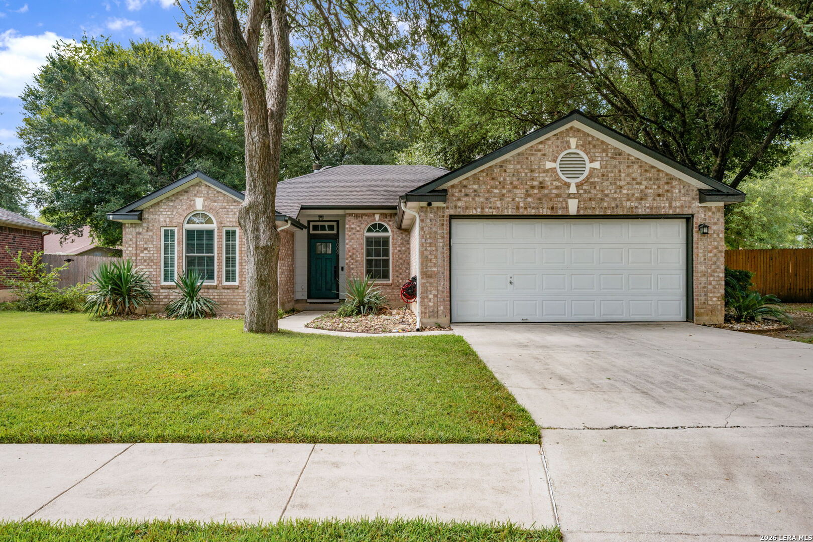 1009 Sandy Ridge, , 78154 — photo 1