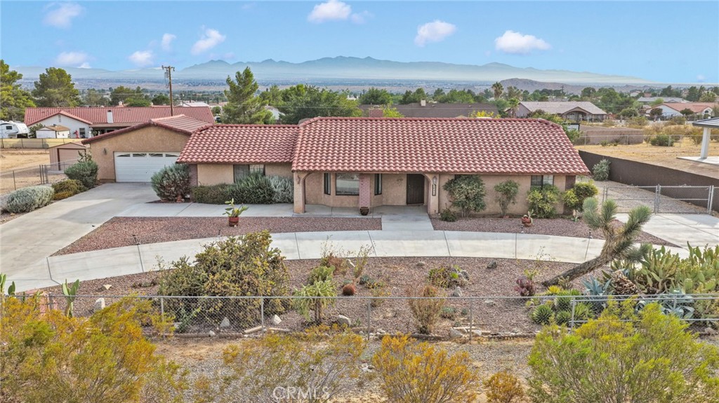 19025 Munsee, Apple Valley, CA 92307 — photo 1