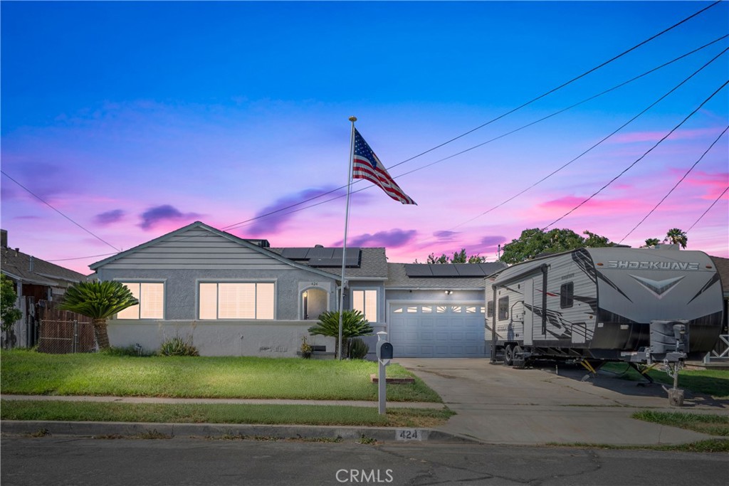 424 E 3rd, Rialto, CA 92376 — photo 1