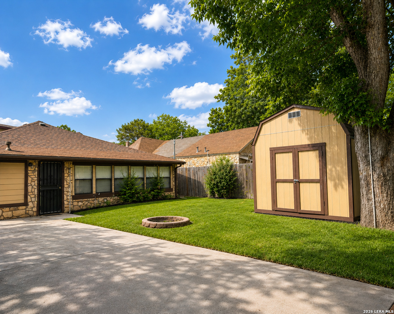 438 Avant Ave, ,  78210 — photo 1
