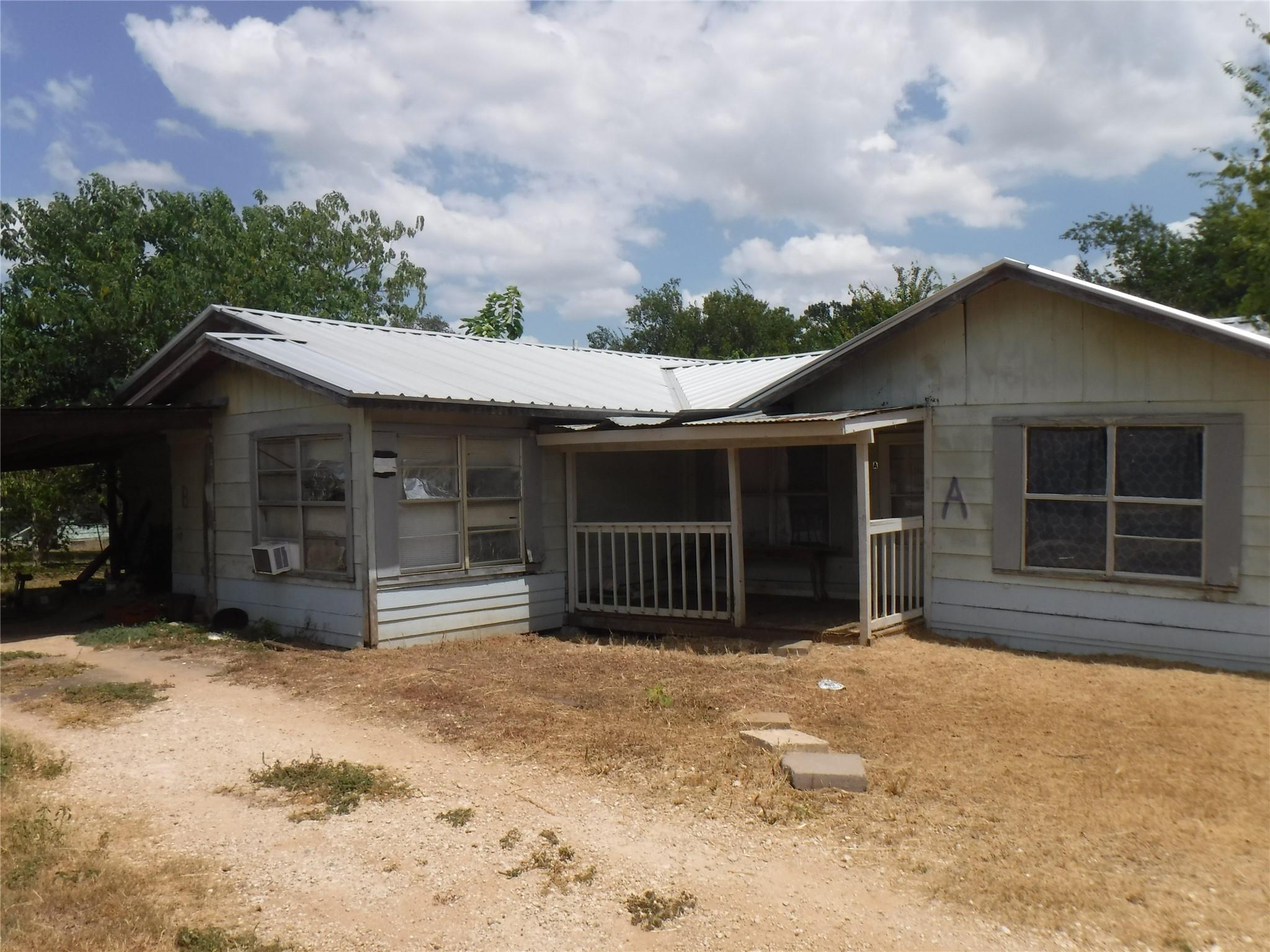 310 Houston, Elgin, TX 78621 — photo 1
