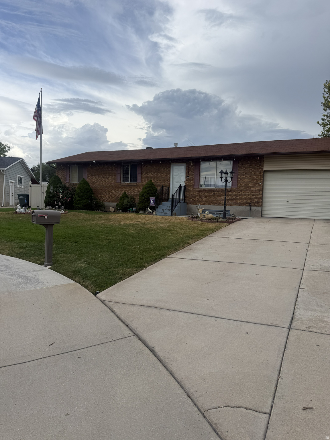 4077 W KESTREL DR, West Valley City, UT 84120 — photo 1