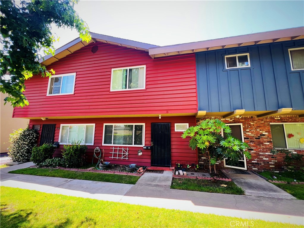 13666 Red Hill 63, Tustin, CA 92780 — photo 1