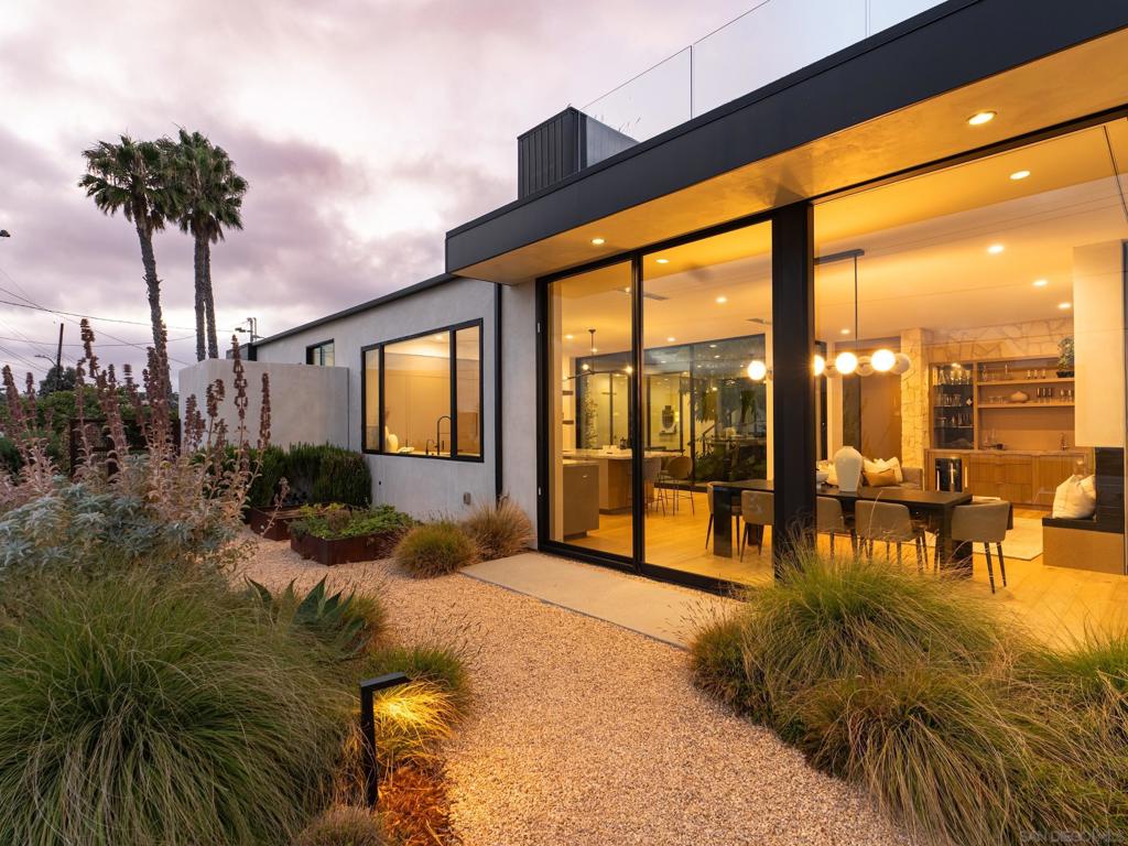 5414 Castle Hills, San Diego, CA 92109 — photo 1