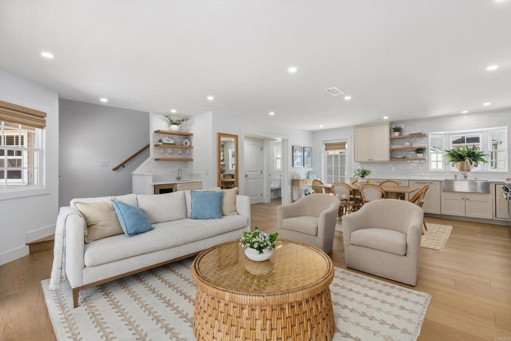 185 Juniper Avenue, Carlsbad, CA 92008 — photo 1