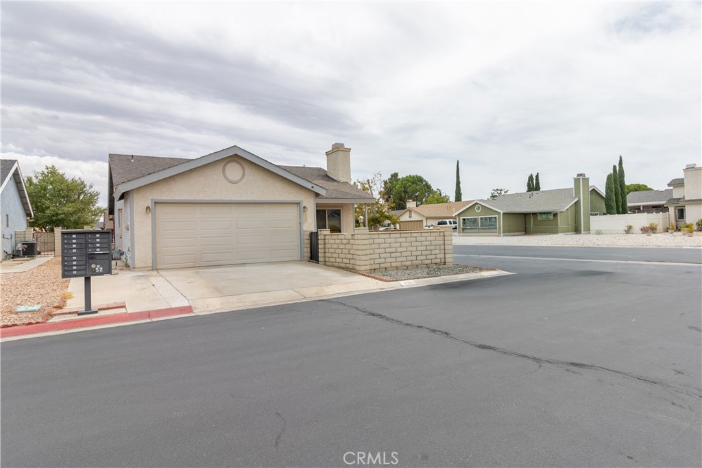 9155 Cherrywood, Hesperia, CA 92344 — photo 1