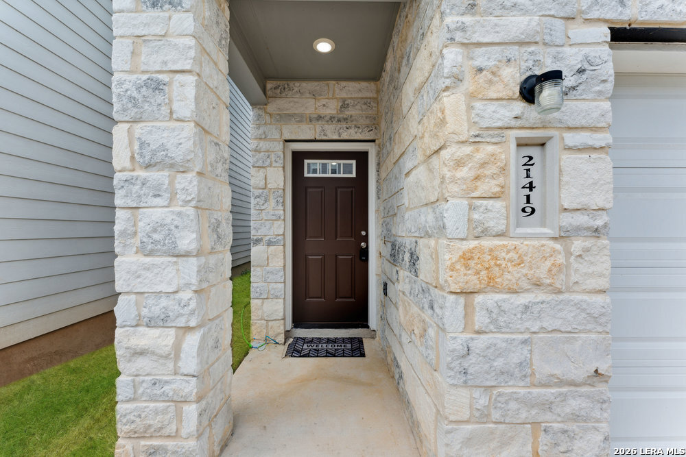 21419 SIR WALTER LN, , 78256 — photo 1