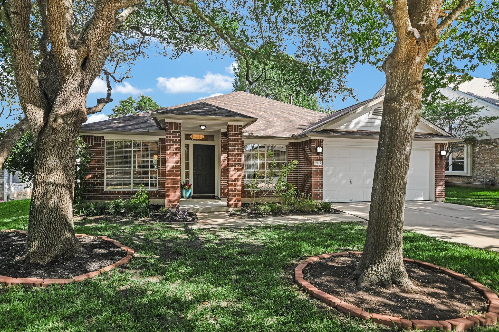 8909 Lanna Bluff, Austin, TX 78749 — photo 1