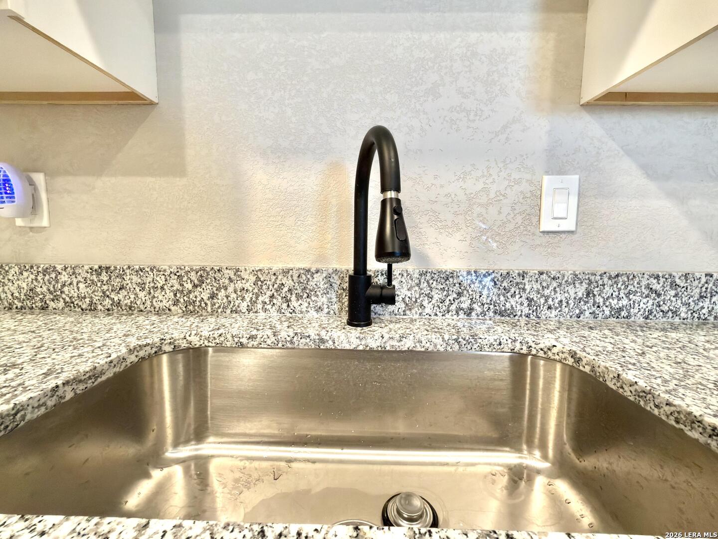 10022 Amber Field, ,  78245 — photo 1