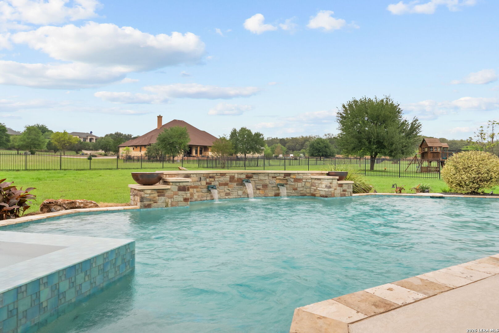 140 ENTRE RIOS BLVD, New Braunfels, TX 78132 — photo 1