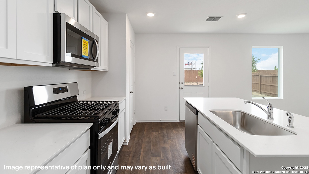 1011 Cholula Rd, ,  78221 — photo 1