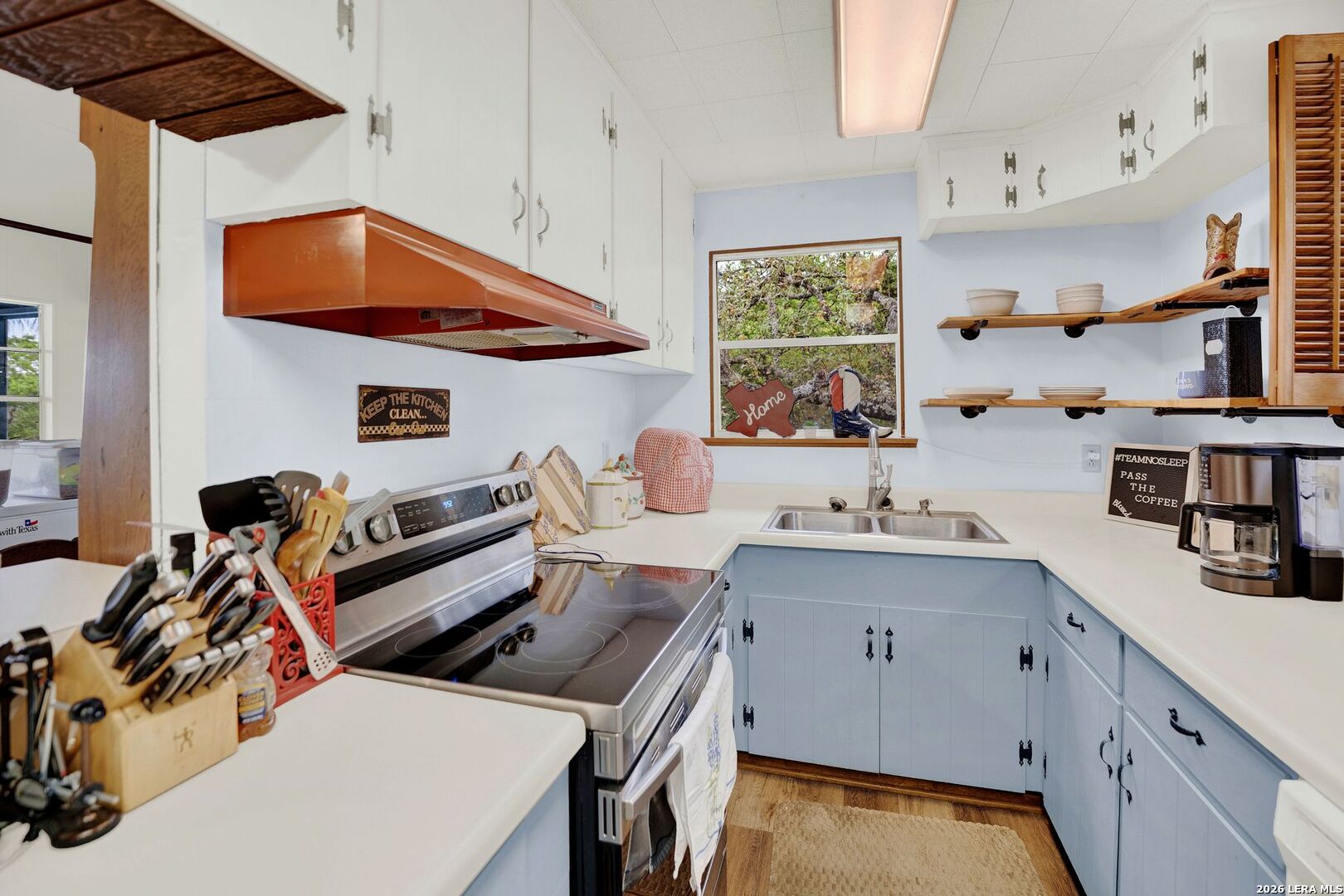 137 Hilltop Loop East, ,  78063 — photo 1