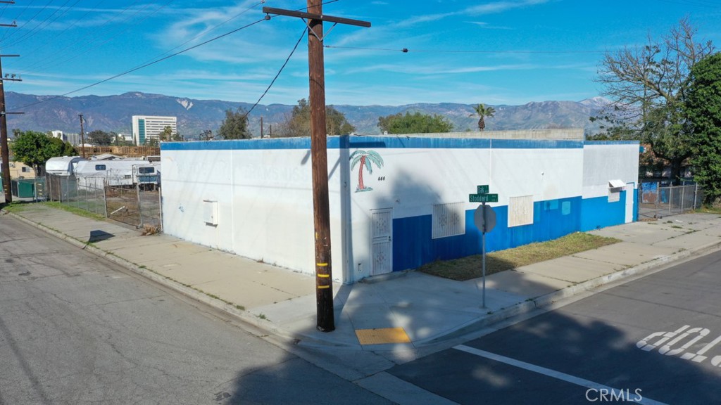 444 Oak Street, San Bernardino, CA 92401 — photo 1