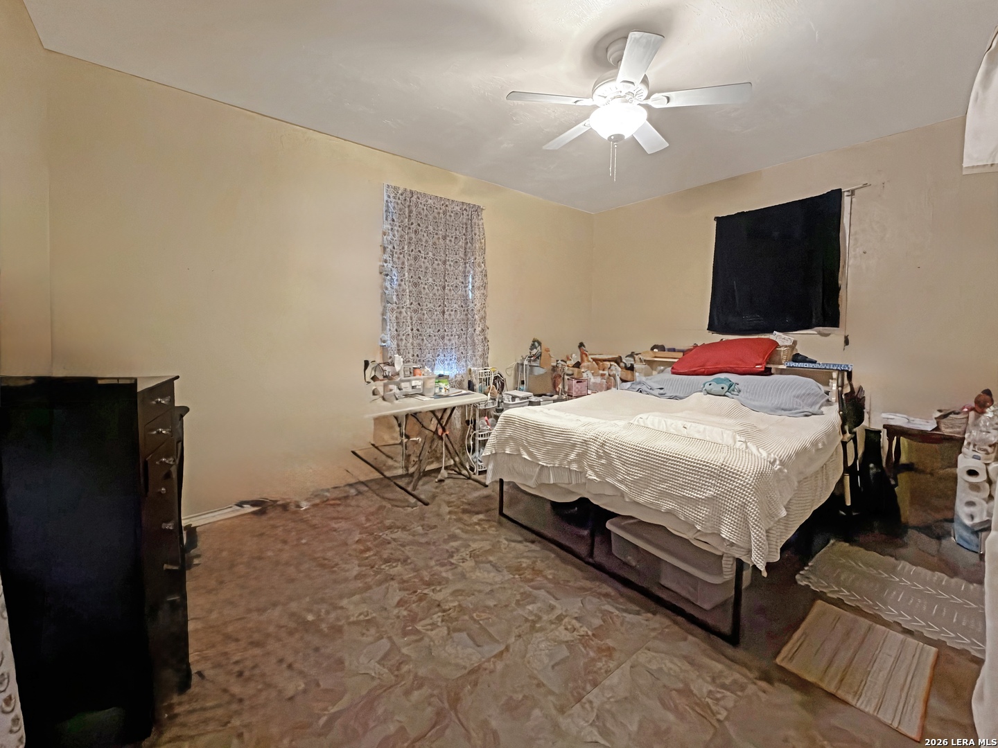 213 4th, ,  78112 — photo 1
