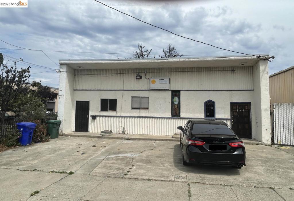 105 Nevin Ave, Richmond, CA 94801 — photo 1