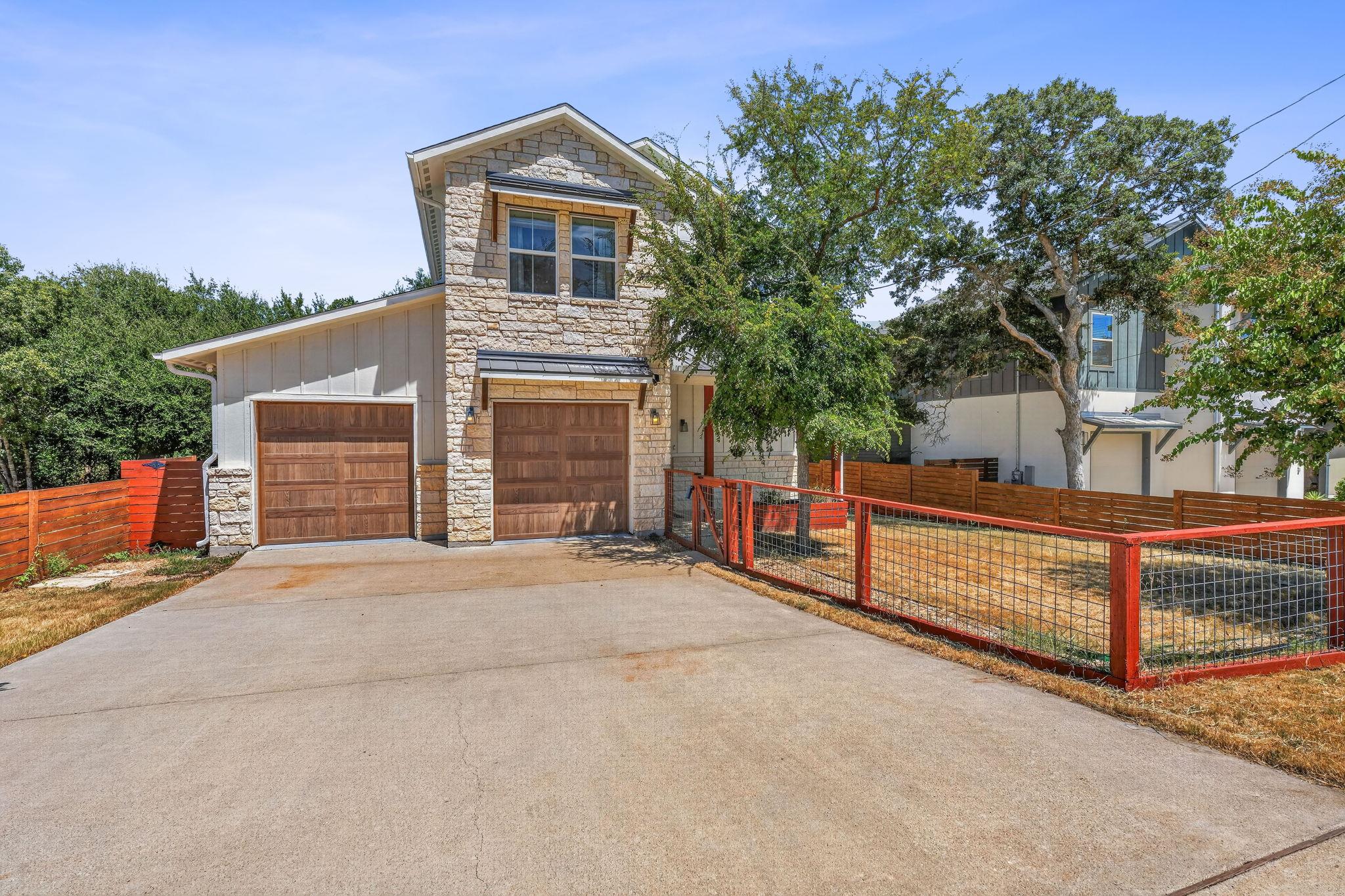 11005 7th, Jonestown, TX 78645 — photo 1