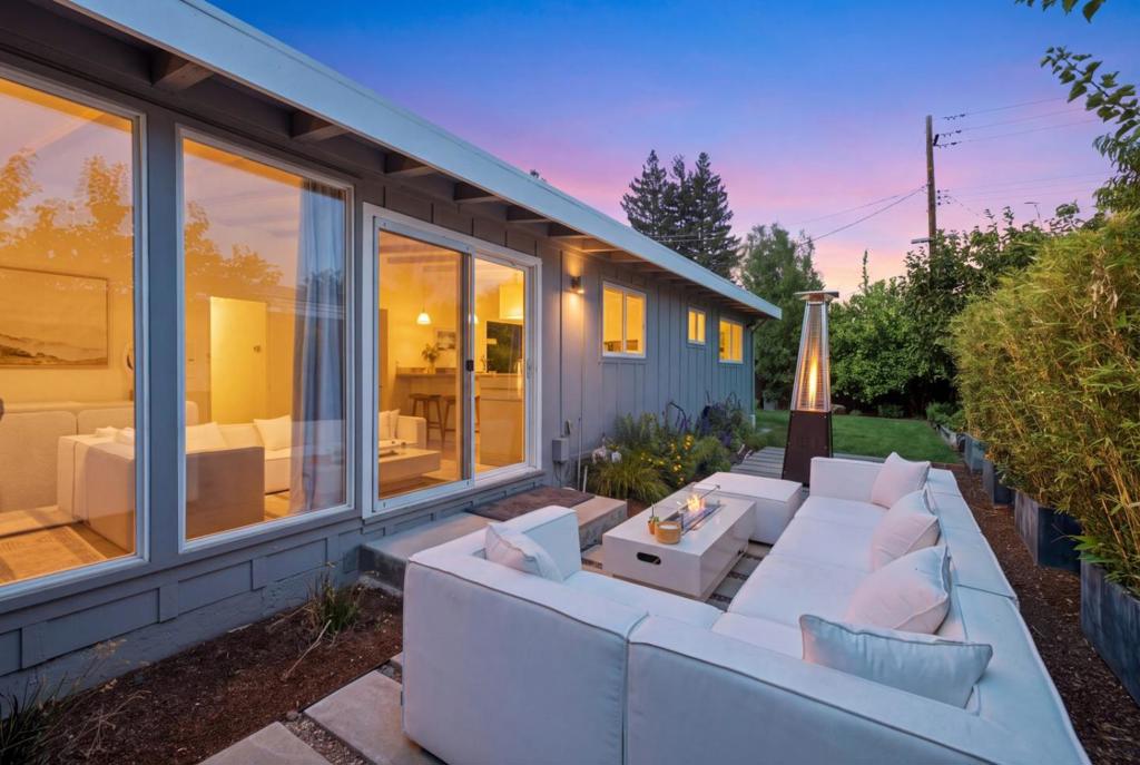 857 Tamarack Lane, Sunnyvale, CA 94086 — photo 1