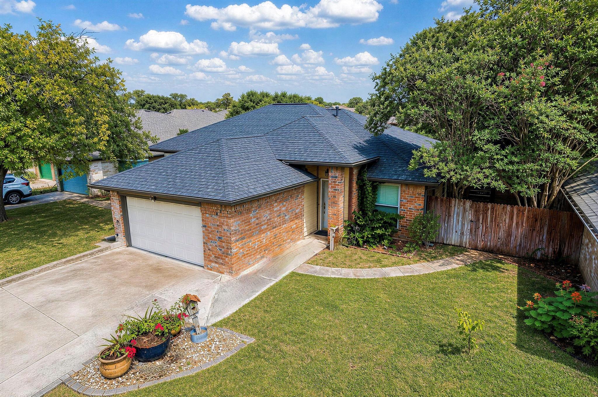 608 Saunders, Round Rock, TX 78664 — photo 1