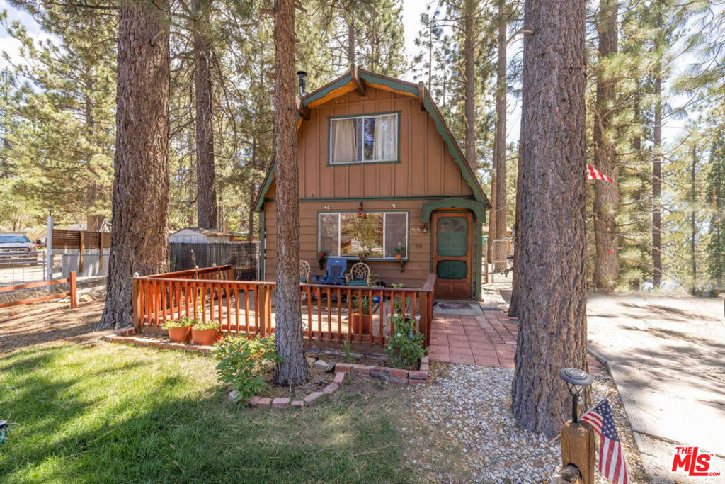 900 E Mountain View Boulevard, Big Bear City, CA 92314 — photo 1