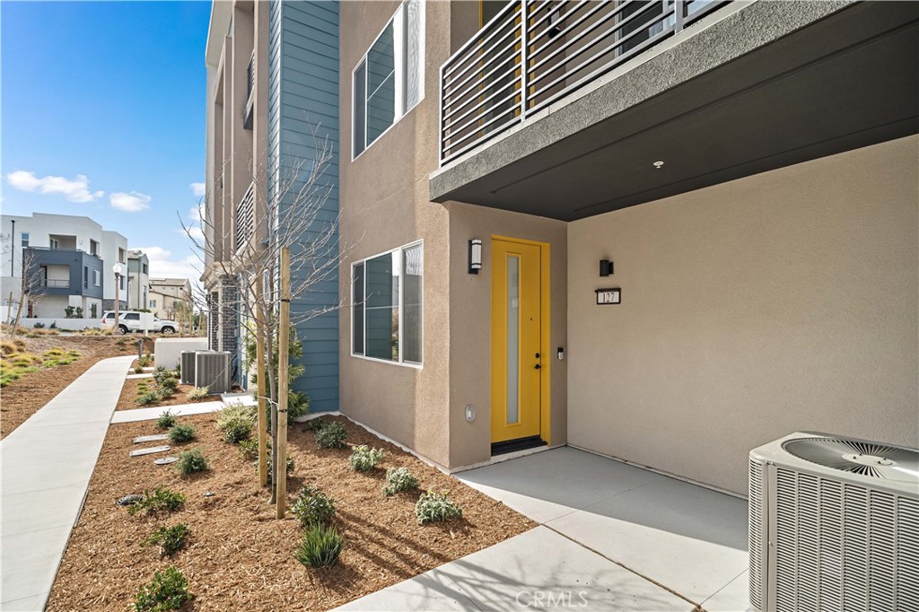 127 Culture, Irvine, CA 92618 — photo 1