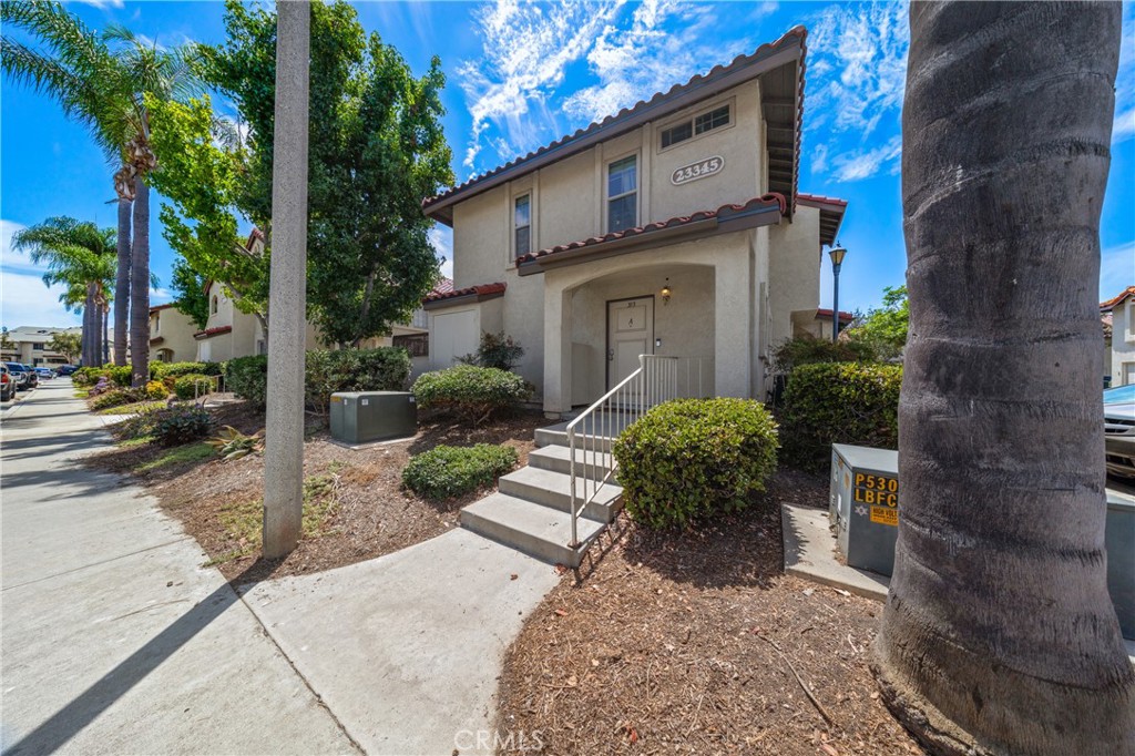23345 La Crescenta, Mission Viejo, CA 92691 — photo 1
