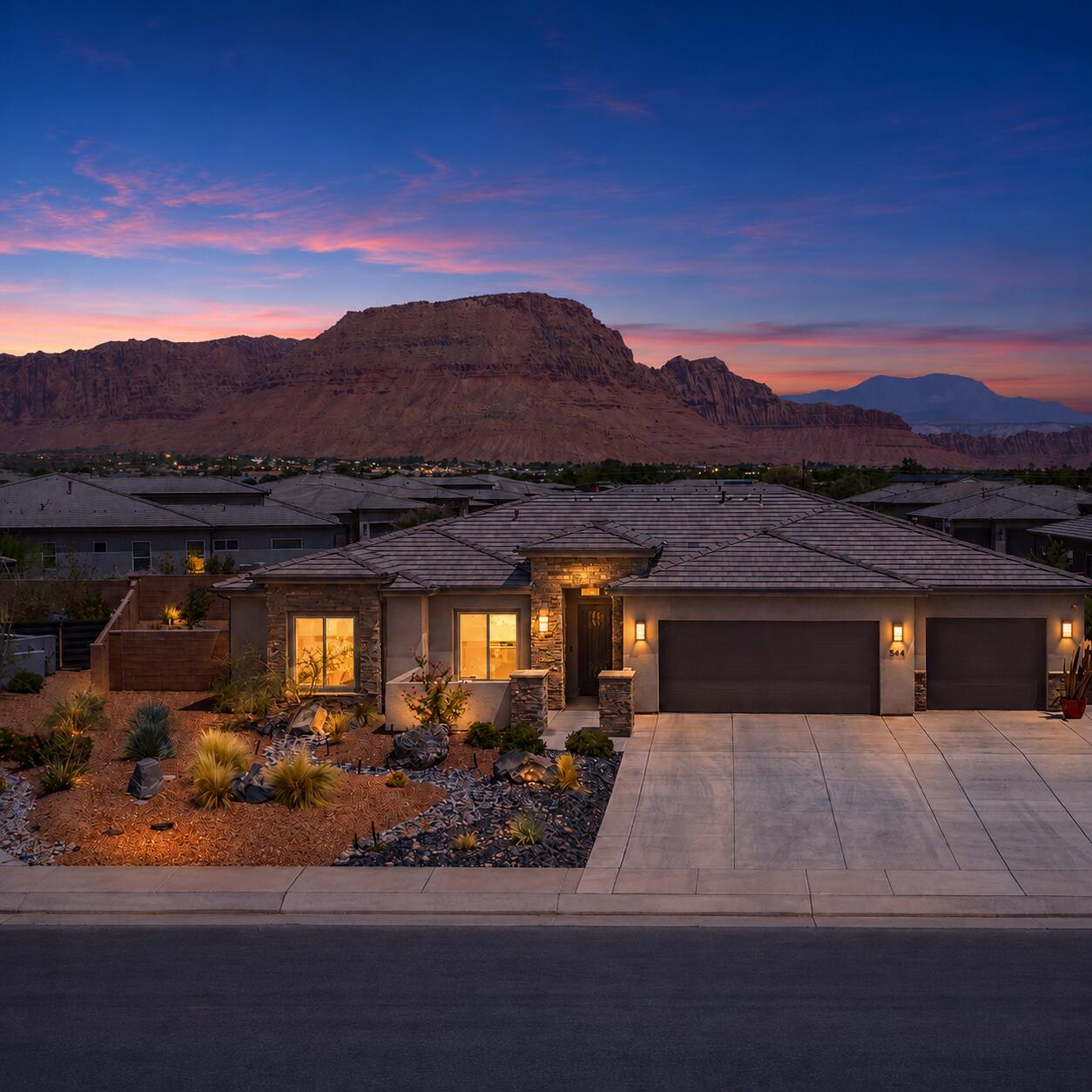 544 W Fitness Way, Ivins, UT 84738 — photo 1